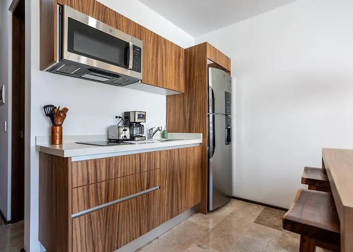 Stunning New With Rooftop Pool